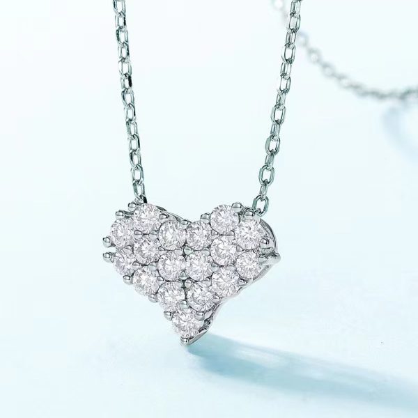 moissanite chain pendant